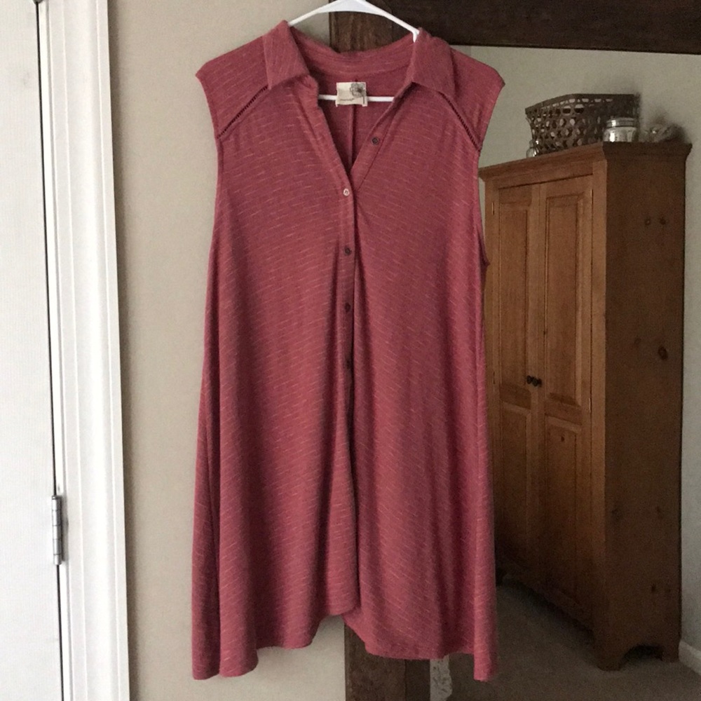 *Anthropologie Everleigh top size M